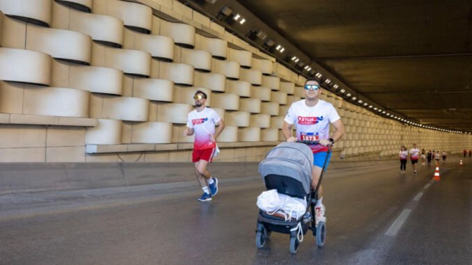 İzmir Yarı Maratonu Renkli Görüntülerle Gerçekleşti