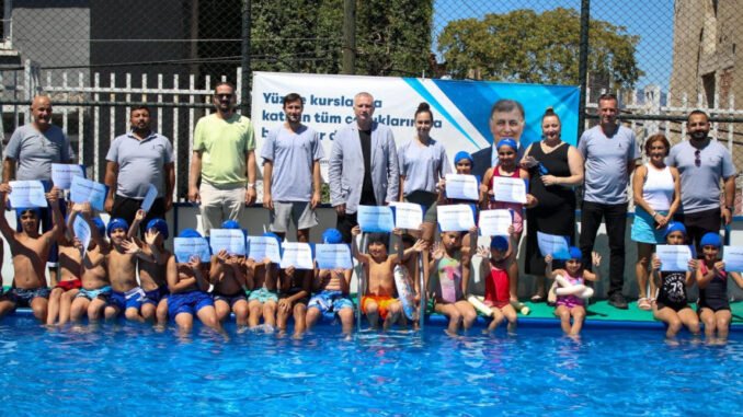 İzmir’in Minik Sporcuları Ödüllerini Aldı