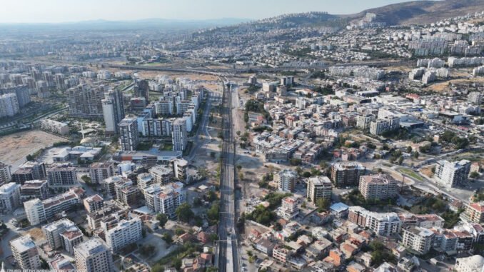 Karşıyaka’da Trafiğe Rahatlatacak Yeni Yol Çalışması