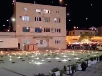 Karadağ’da yılbaşı gösterisi hüsranla bitti: 600 drone kontrolden çıktı - Merhaba İzmir