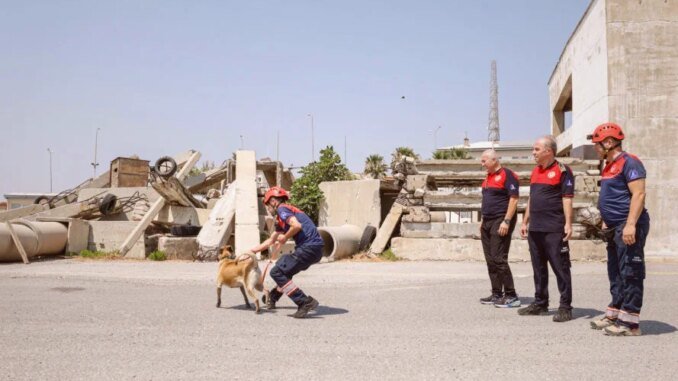 İzmirli İtfaiyecilerin Hafızasında 17 Ağustos Depremi - Merhaba İzmir