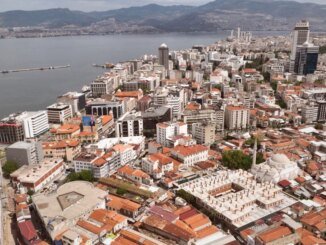 İzmir’de Deprem Hazırlığı: 120 Bin Yapının Durumu Kayıt Altına Alındı - Merhaba İzmir